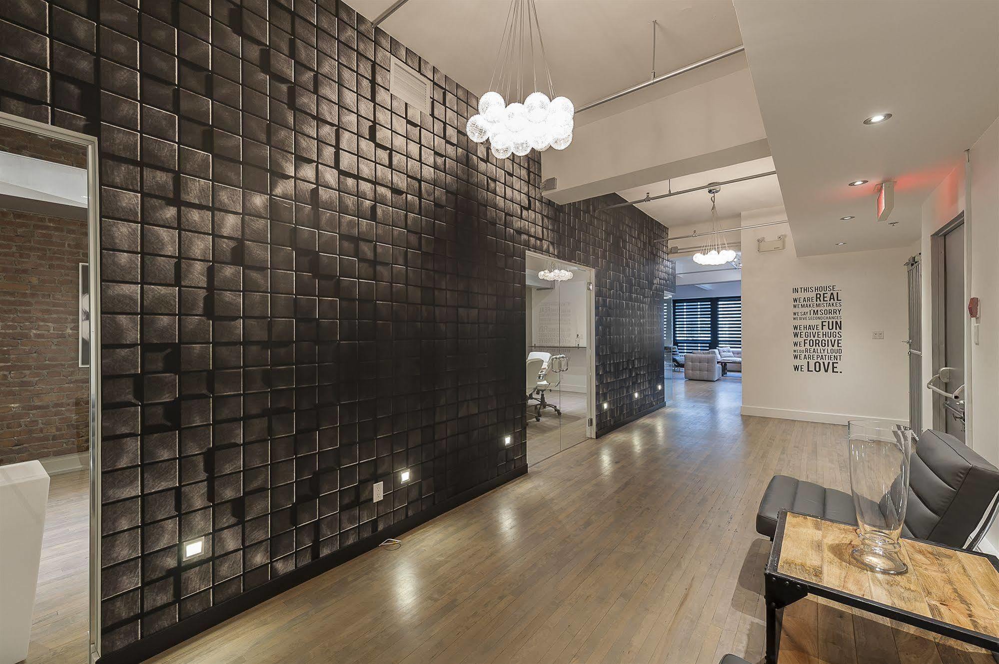 The Executive Loft At The Holland Hotel Монреал Екстериор снимка
